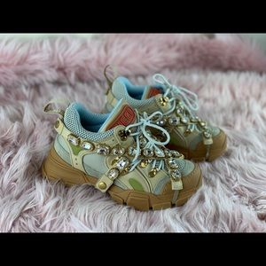 Gucci Flashtrek Sneakers